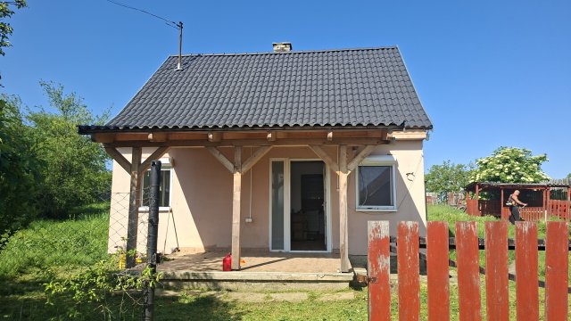 Eladó családi ház, Dombóváron 16.9 M Ft, 2 szobás
