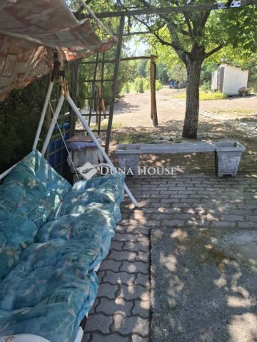 Eladó telek, Tápiószőlősön, Bíborka utcában 5.4 M Ft
