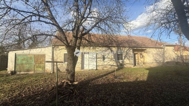 Eladó családi ház, Celldömölkön 16.9 M Ft, 2 szobás