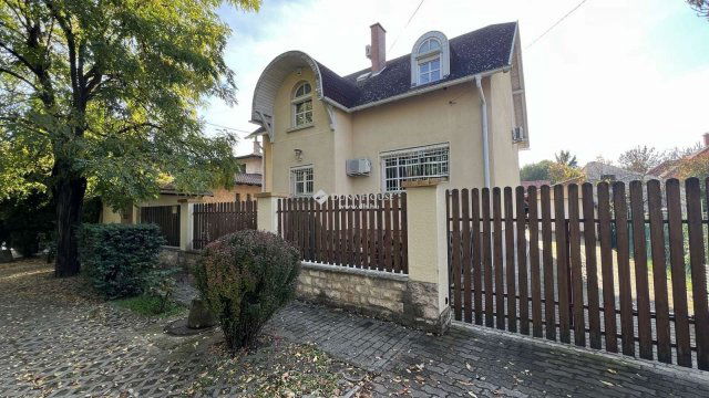 Eladó családi ház, Budapesten, XVI. kerületben 174 M Ft