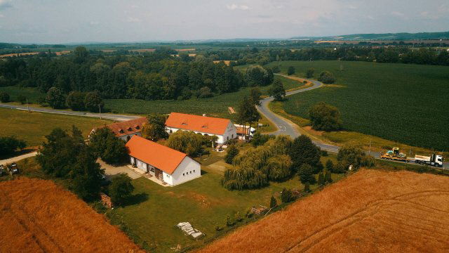 Eladó üzlethelyiség, Magyarszerdahelyen 484.8 M Ft, 18 szobás
