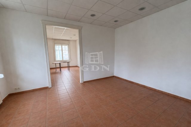 Kiadó iroda, Budapesten, XII. kerületben 390 E Ft / hó