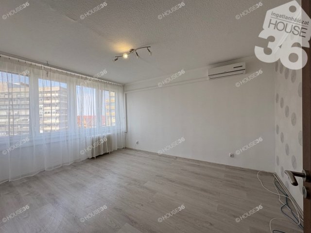 Kiadó panellakás, albérlet, Kecskeméten 160 E Ft / hó, 2 szobás