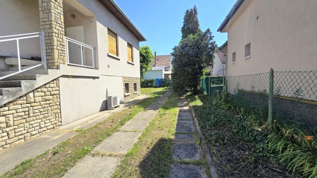 Eladó családi ház, Budapesten, XVI. kerületben 134.9 M Ft
