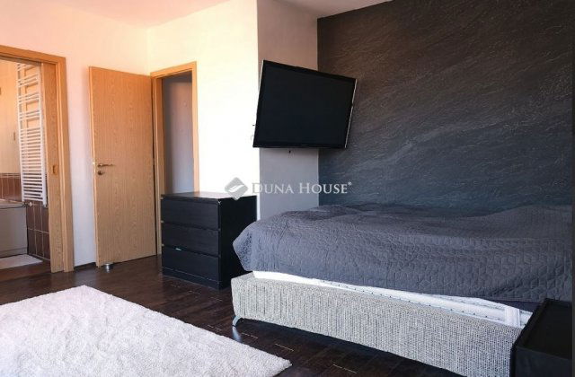 Eladó téglalakás, Budapesten, XVI. kerületben 180 M Ft, 3 szobás