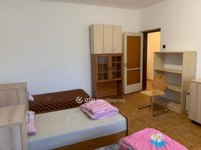 Kiadó családi ház, albérlet, Nyíregyházán 1270 E Ft / hó