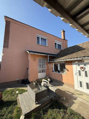 Eladó családi ház, Karcagon 55.9 M Ft, 4 szobás