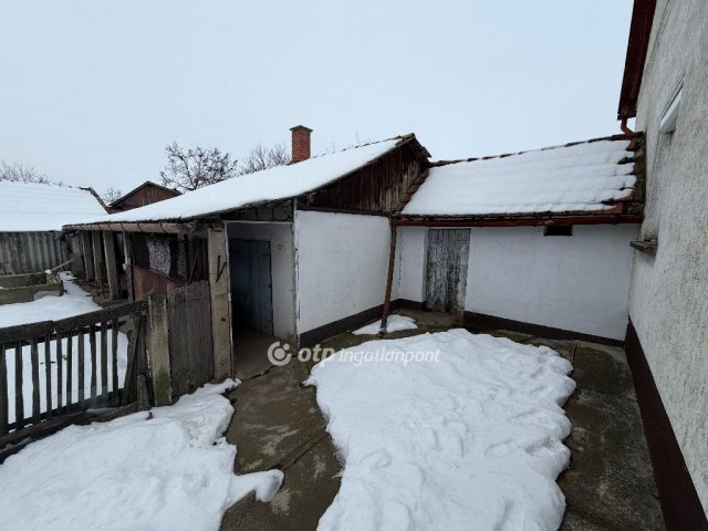 Eladó családi ház, Bárándon 29.9 M Ft, 4 szobás