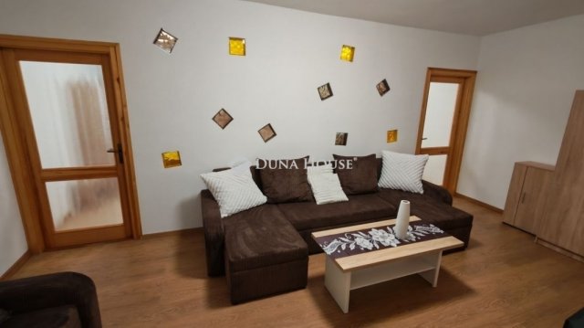 Kiadó téglalakás, albérlet, Kecskeméten 200 E Ft / hó