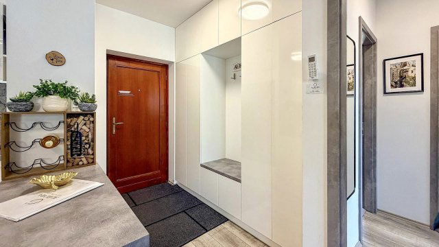 Eladó téglalakás, Kőszegen 68 M Ft, 2 szobás