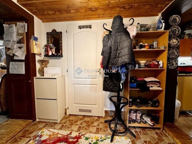 Eladó családi ház, Tápióságon 35 M Ft, 2 szobás
