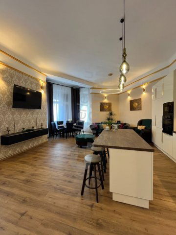 Kiadó téglalakás, albérlet, VIII. kerületben, Gutenberg téren