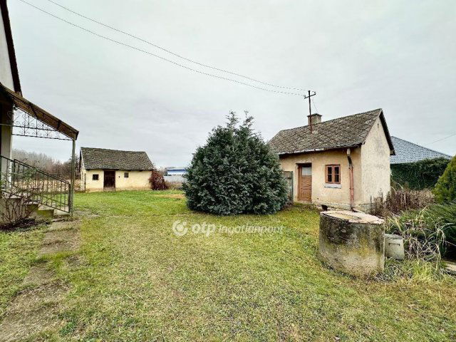 Eladó családi ház, Nyíregyházán 39.99 M Ft, 2 szobás