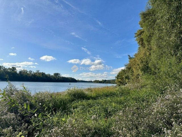 Eladó családi ház, Leányfaluban 80 M Ft, 3 szobás