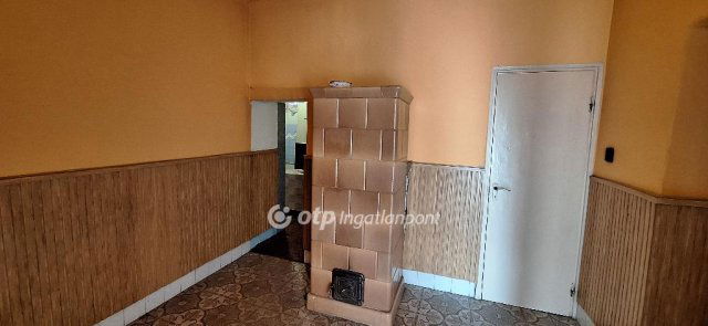 Eladó családi ház, Tabdin 17.5 M Ft, 3 szobás