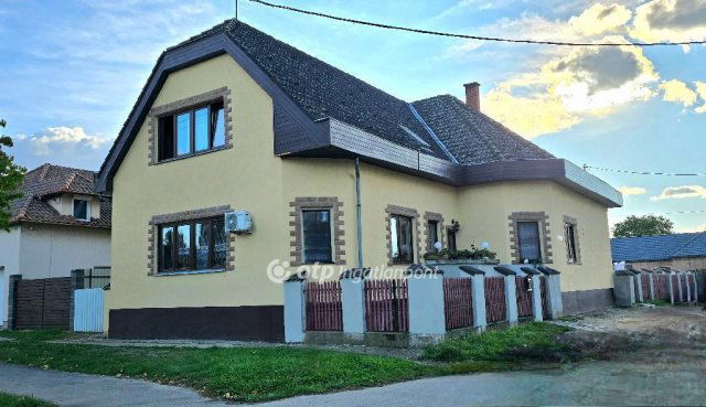 Eladó családi ház, Létavértesen 58 M Ft, 4 szobás