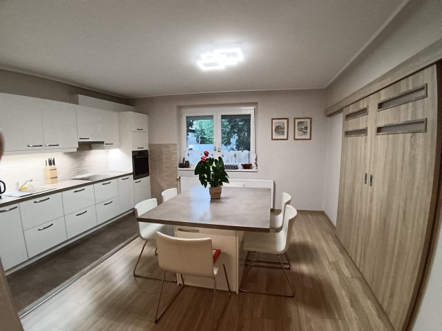 Eladó téglalakás, Szolnokon 44.9 M Ft, 2+1 szobás