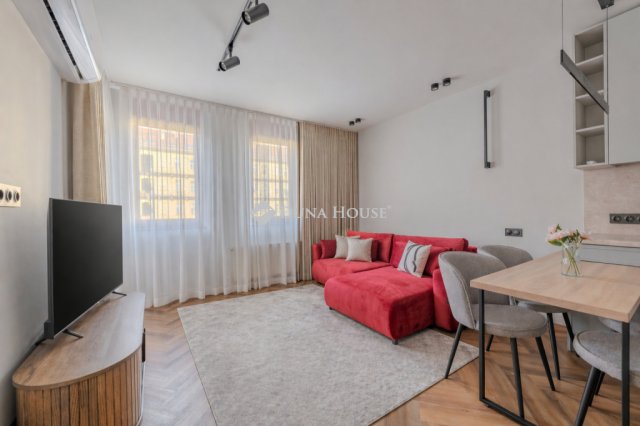 Kiadó téglalakás, albérlet, Budapesten, VI. kerületben
