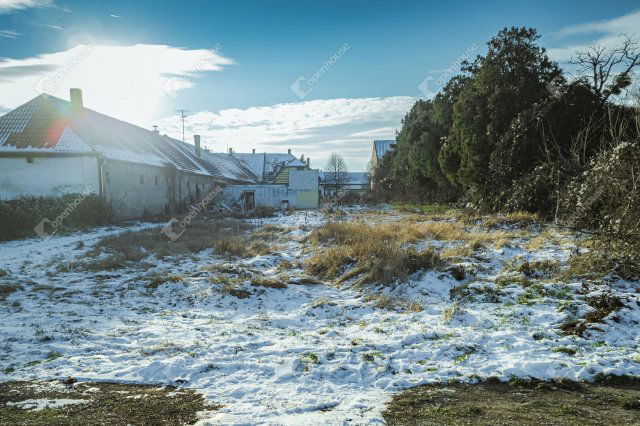 Eladó telek, Mosonmagyaróváron 57.15 M Ft / költözzbe.hu