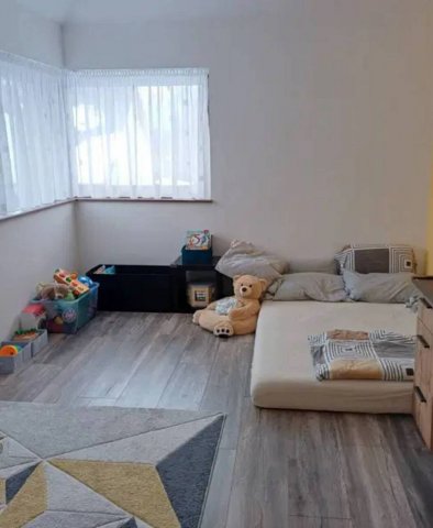 Eladó családi ház, Pilisszentivánon 289.9 M Ft, 5+1 szobás