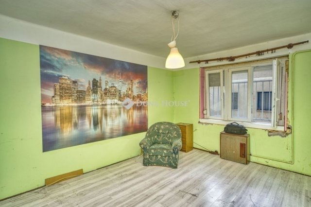 Eladó téglalakás, Budapesten, XXI. kerületben 39.9 M Ft