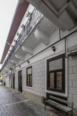 Kiadó iroda, Debrecenben 350 E Ft / hó, 3 szobás