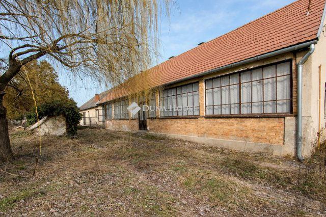 Eladó családi ház, Pálfán 6.9 M Ft, 4 szobás