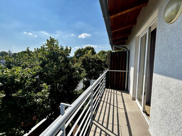 Eladó téglalakás, Budapesten, III. kerületben 69.9 M Ft