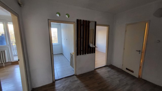 Eladó panellakás, Budapesten, III. kerületben 61.9 M Ft, 2 szobás