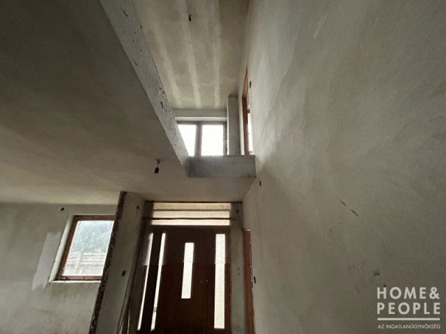 Eladó családi ház, Ruzsán 54.999 M Ft, 4 szobás