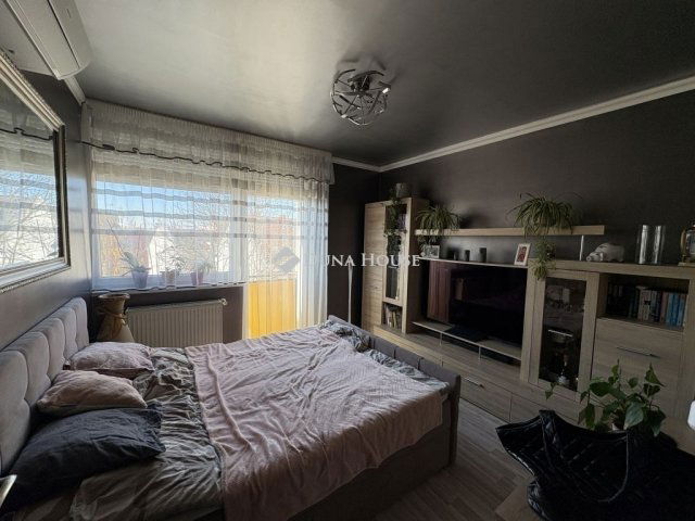 Eladó téglalakás, Debrecenben 55 M Ft, 3 szobás