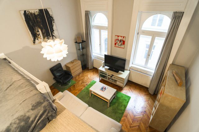 Eladó téglalakás, Budapesten, VII. kerületben 67.5 M Ft