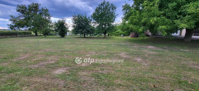 Eladó telek, Péren 16.9 M Ft / költözzbe.hu