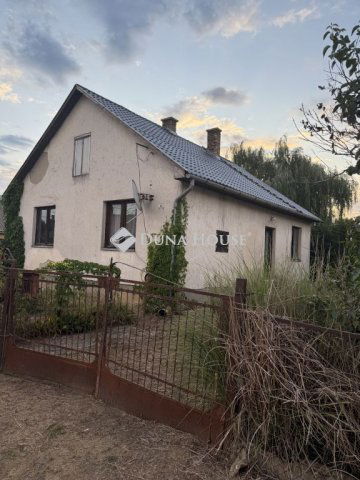 Eladó családi ház, Petneházán 14.5 M Ft, 3 szobás