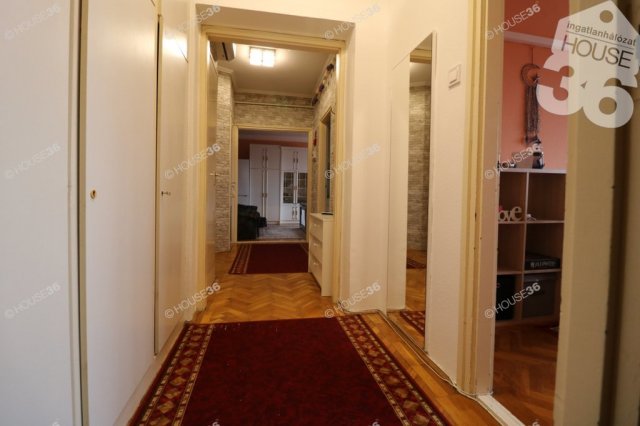 Eladó téglalakás, Kiskőrösön 38.5 M Ft, 2 szobás