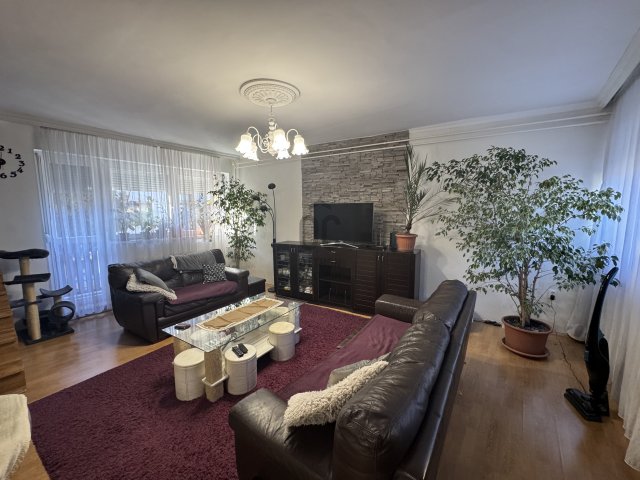 Eladó sorház, Nyíregyházán 89 M Ft, 5 szobás