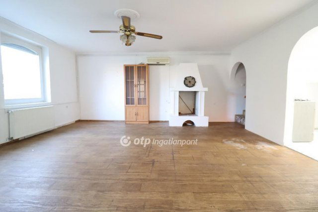 Eladó családi ház, Ráckevén 60 M Ft, 4 szobás