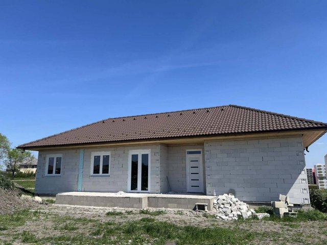 Eladó ikerház, Iszkaszentgyörgyön 79.9 M Ft, 4 szobás