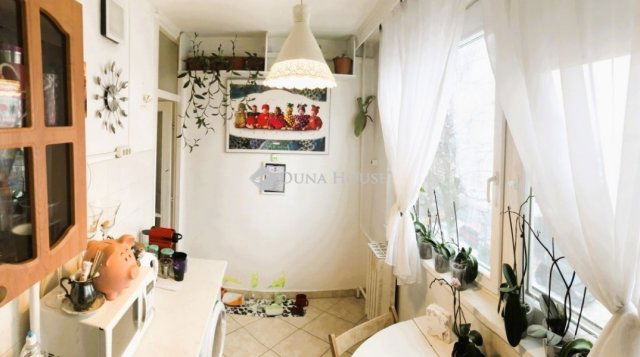 Eladó téglalakás, Gödöllőn 66.9 M Ft, 3 szobás