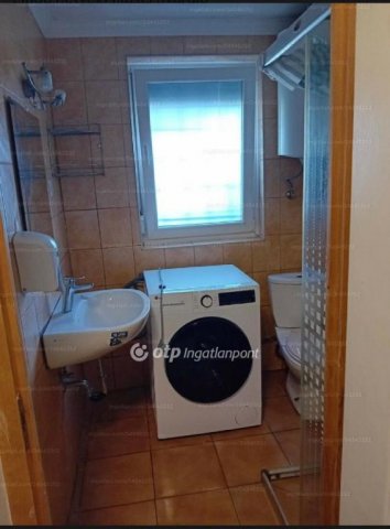 Eladó nyaraló, Lánycsókon 12 M Ft, 1 szobás