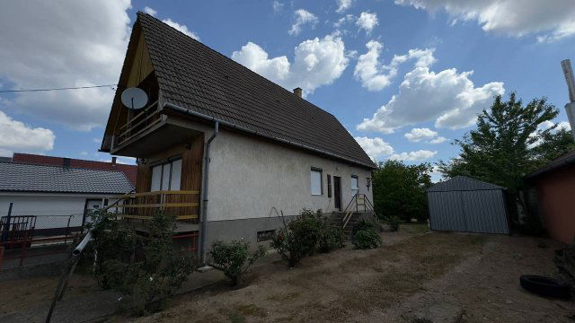 Eladó családi ház, Nyíregyházán 39.8 M Ft, 5 szobás