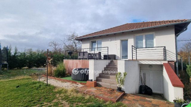 Eladó családi ház, Táborfalván 69.8 M Ft, 4 szobás