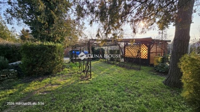 Eladó családi ház, Szegeden 28.5 M Ft, 3 szobás