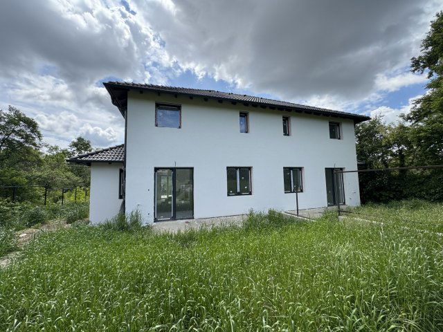 Eladó ikerház, Érden 139.9 M Ft, 5 szobás / költözzbe.hu