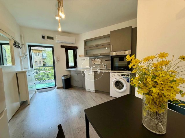 Eladó téglalakás, Szegeden, Moszkvai körúton 41.5 M Ft