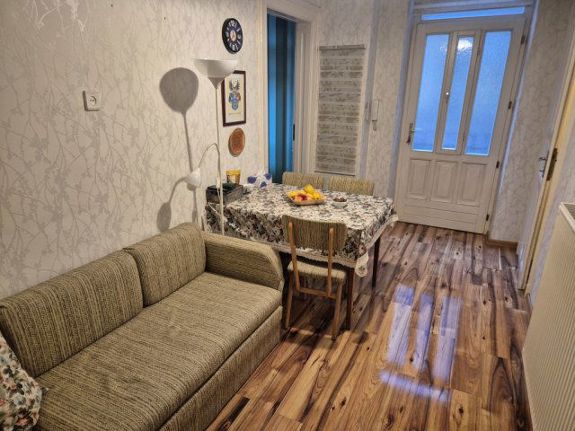 Eladó téglalakás, Budapesten, VII. kerületben, Thököly úton