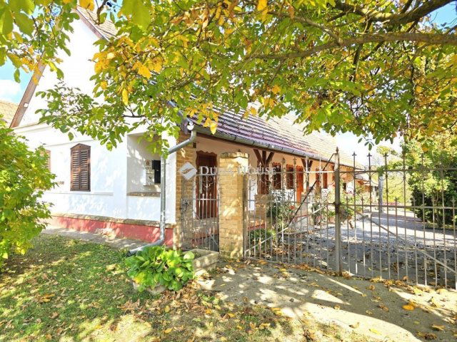 Eladó családi ház, Geresdlakon 94 M Ft, 10 szobás