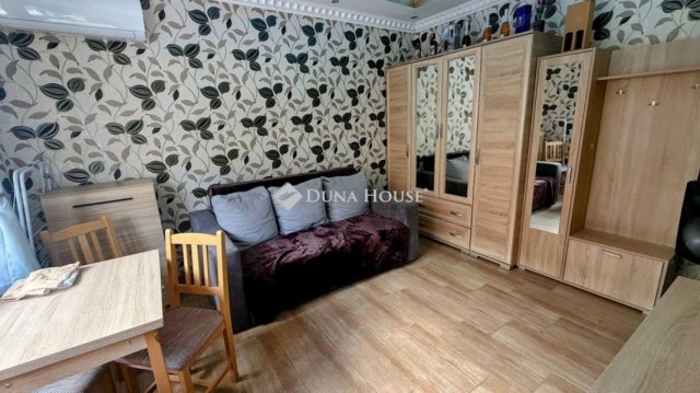 Eladó téglalakás, Szombathelyen 25 M Ft, 1 szobás