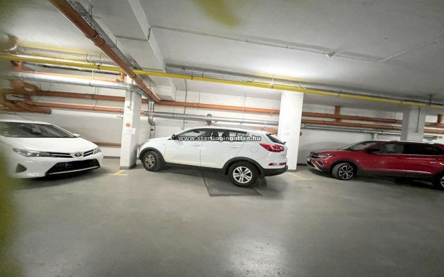 Eladó garázs, Budapesten, XIII. kerületben, Turóc utcában 6 M Ft