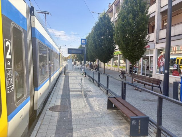 Kiadó iroda, Hódmezővásárhelyen, Andrássy úton 640 E Ft / hó